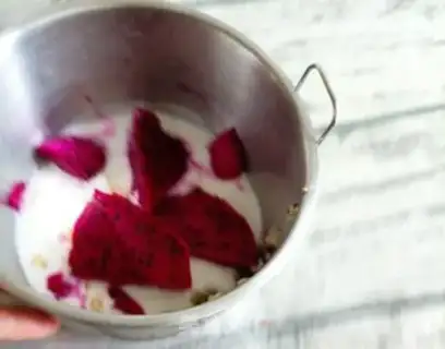 Make Twin flaming dragon milkshakes step 3