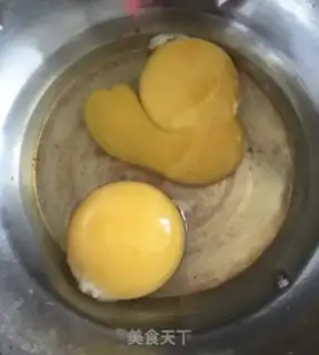 Make Fry eggs step 1