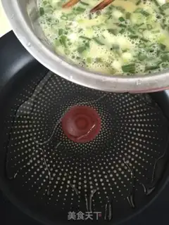 Make Fry eggs step 6