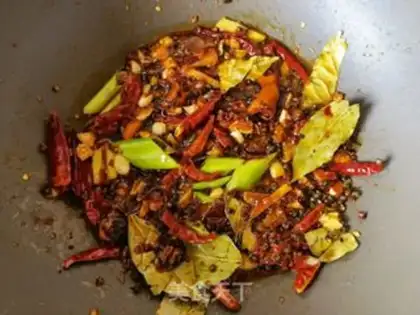 Make Thirteen spicy ribs step 11