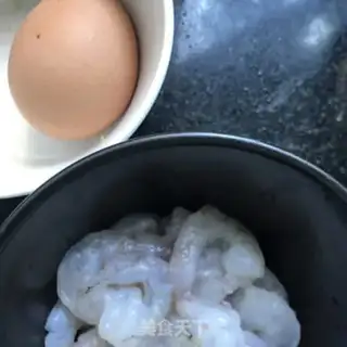 Make Cream shrimp salad step 1