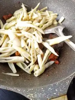 Make Pickles and roast meat step 17