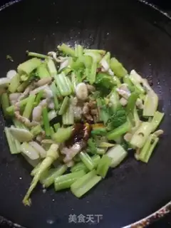 Make Celery fried meat step 7