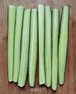 Make Secret pickled cucumber step 1