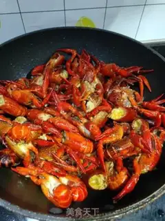 Make Spicy lobster step 2