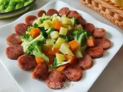 Make Roasted sausage salad step 13
