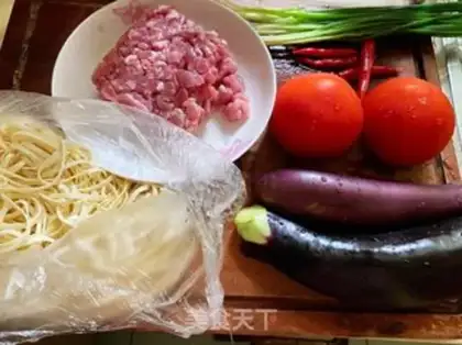 Make Tomato noodles step 0