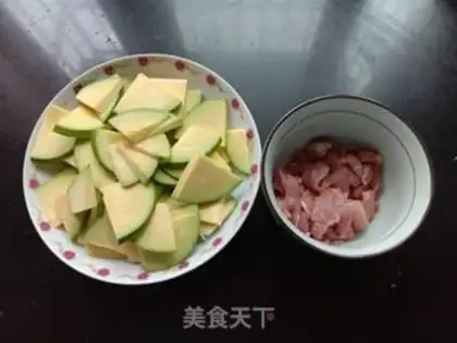 Make Pumpkin fried meat step 0