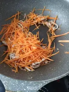 Make ♪ Rusty eggs fried carrots ♪ step 7