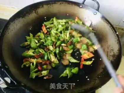 Make Chili fried meat step 4