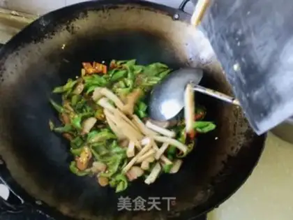 Make Chili fried meat step 6