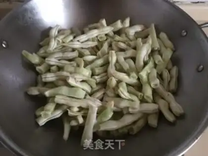 Make The bean horn step 6