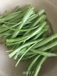 Make Shrimp sauce step 1