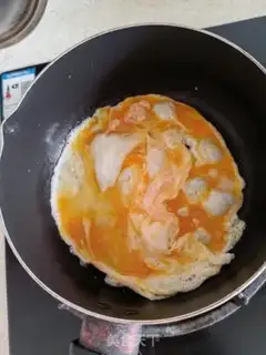 Make Eggcake and leaves soup step 2