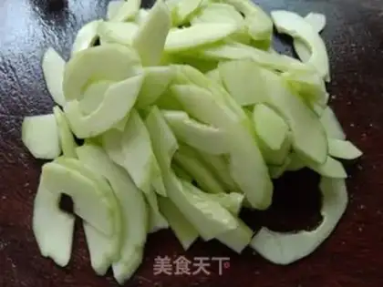 Make Pelican cucumber step 2