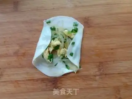 Make Egg fan spring rolls step 9