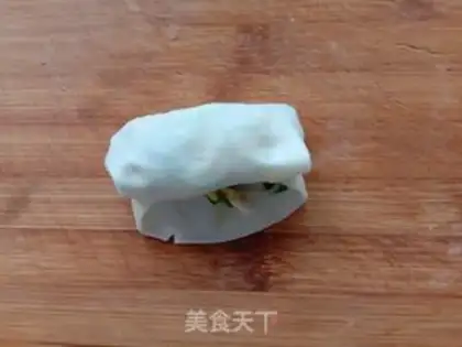 Make Egg fan spring rolls step 10