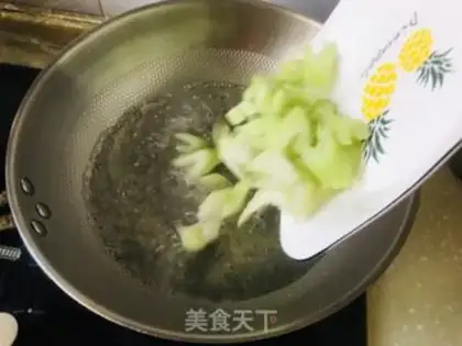 Make The Celery Lily step 2