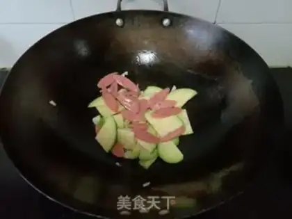 Make Pumpkin ham and sausage step 3