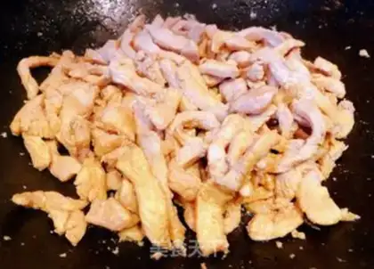 Make Chicken chest vegetable salad step 4