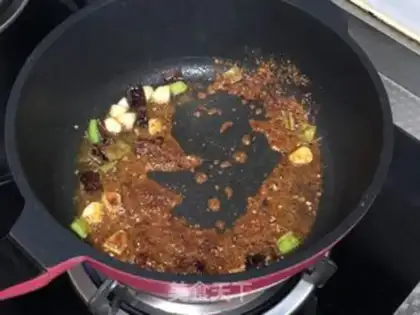 Make Spicy boiled shrimp step 4