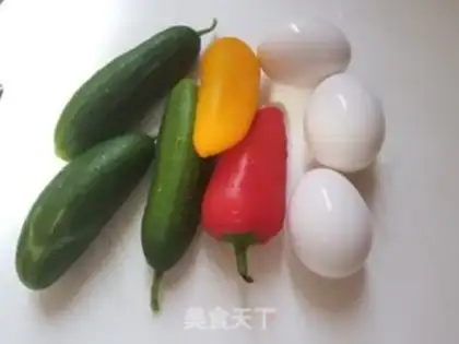 Make cucumber eggcake step 0
