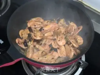 Make Spicy boiled shrimp step 5