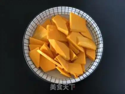 Make Pumpkin with piston toast step 0