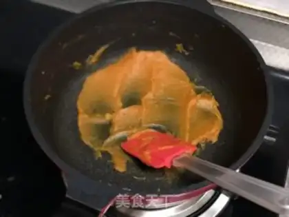Make Pumpkin with piston toast step 1