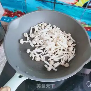 Make White mushroom egg-skin soup step 6