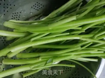 Make Garlic cabbage step 0