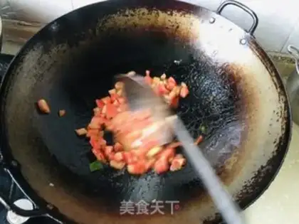 Make Tomato mackerel step 1