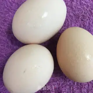Make Onion egg fried golden mushrooms step 2