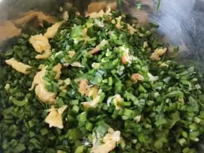 Make An egg box of celery step 5