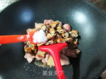 Make Scrambled pork step 6