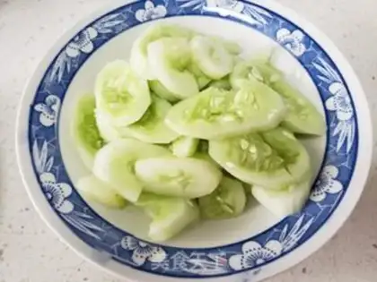 Make Cucumber with tomatoes step 0