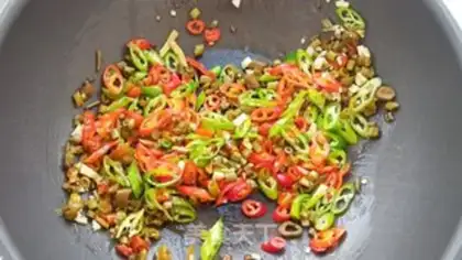 Make Spicy pig skin step 11