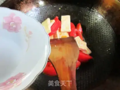 Make Tomato fried tofu dry step 4