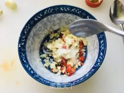 Make Lazy old garlic fan fan scallop step 3