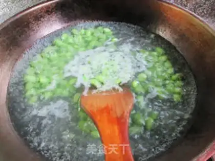 Make ♪ Squeeze the vealed beans ♪ step 2
