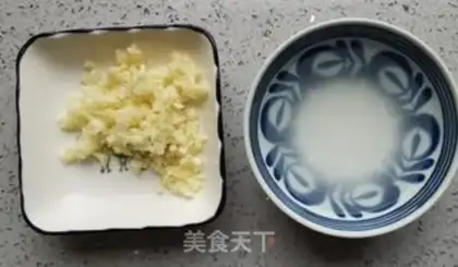 Make Pelican garlic lettuce step 2