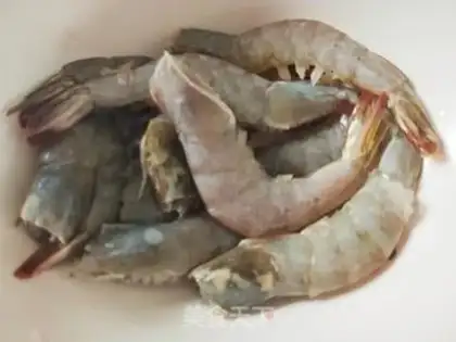 Make Chili cucumber and crayfish step 0