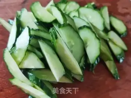 Make Chili cucumber and crayfish step 2