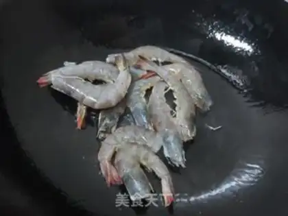 Make Chili cucumber and crayfish step 5