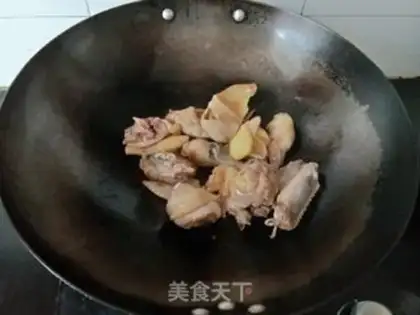 Make Red-tree chicken soup step 1