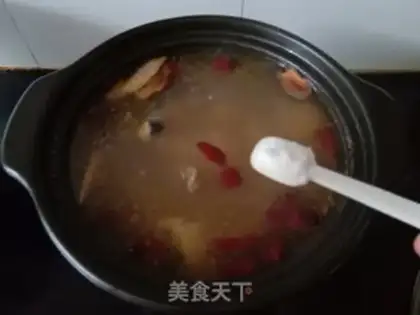 Make Red-tree chicken soup step 4