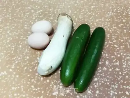 Make cucumber egg dumplings step 0