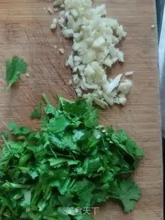 Make Spicy hands tore chickens step 1