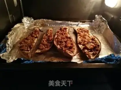 Make Meatloaf mushrooms and garlic toast step 9