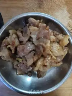 Make Pork scurry step 1